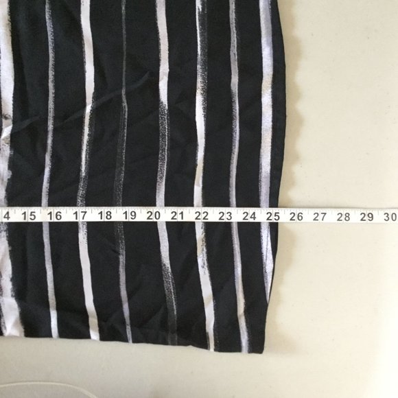 Express Blouse Women Size Small Black Grey White Striped Half Sleeve - Picture 6 of 11